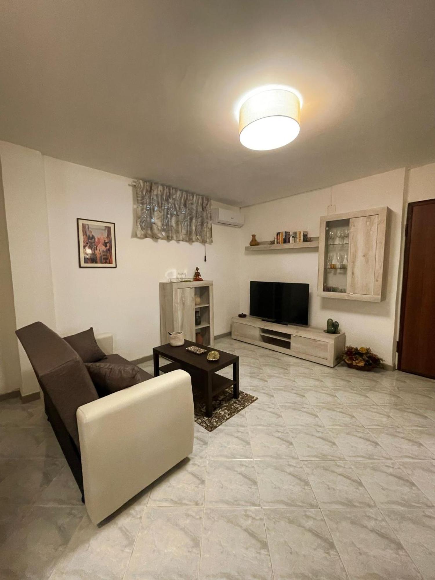Sweethome Appartamento In Villa Privata Varcaturo Exterior photo